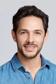 Ảnh diễn viên Michael Rady